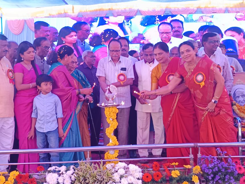 ಸಿರವಾರ ಸರಕಾರಿ ಪ್ರೌಢ ಶಾಲೆಗೆ ಅದ್ದೂರಿ 60ರ ಸಂಭ್ರಮ ವಿದ್ಯೆ ಮೋಸದಿಂದ ಗಳಿಸುವ ಸಾಧನವಲ್ಲ-ಕೋಟ್ರೆಶ