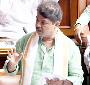 ವಿಧಾನಸಭೆಯಲ್ಲಿ ಆರ್. ಅಶೋಕ್ ಆಗ್ರಹ ರಾಜ್ಯಪಾಲರಿಗೆ ಕರೆ ಮಾಡಿದವರ ಪಟ್ಟಿ ಬಹಿರಂಗವಾಗಲಿ