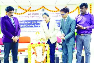 ಕಾನೂನು ಅರಿವು ಮೂಡಿಸಲು ಅರೆಕಾಲಿಕ ಕಾನೂನು ಸ್ವಯಂ ಸೇವಕರು ನೆರವಾಗಬೇಕು : ಕೆ.ಜಿ. ಶಾಂತಿ