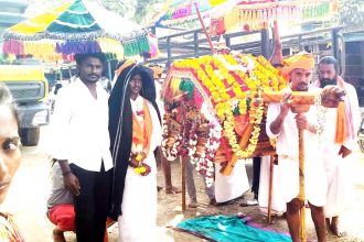 ಜಾಲಹಳ್ಳಿಯಲ್ಲಿ ಶಿವರಾತ್ರಿ ಅಂಗವಾಗಿ ಕೇರಿ ಸಿದ್ದೇಶ್ವರ ಹಾಗೂ ತಾಯಮ್ಮ ಪಲ್ಲಕ್ಕಿ ಸೇವೆ