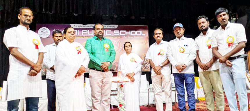 ನಂದಿ ಕಿರಿಯ ಶಾಲೆಯ 8ನೇ ವಾರ್ಷಿಕೋತ್ಸವ ಮಕ್ಕಳಿಗೆ ಶಿಕ್ಷಣದ ಜೊತೆ ಆರೋಗ್ಯದೆಡೆ ಗಮನವಿರಲಿ – ಡಾ.ಅಯ್ಯನಗೌಡ