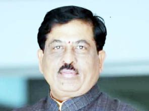 ಗೌರವ ಡಾಕ್ಟರೇಟ್ : ಡಾ.ಉಮೇಶ್ ಜಾಧವ್ ಅಭಿನಂದನೆ