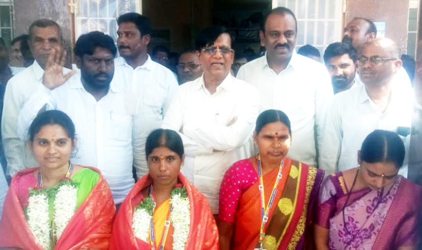 ಕುಕನೂರು ಪ.ಪಂ ; ಪ್ರಮೀಳೆಯರಿಗೆ ಪಟ್ಟ