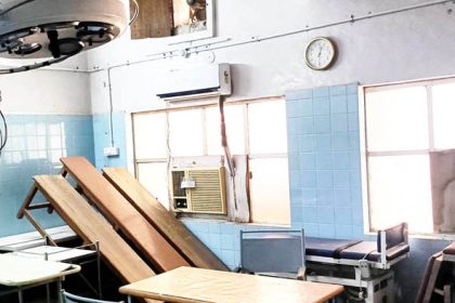 ಜನಪ್ರತಿನಿಧಿಗಳು, ಅಧಿಕಾರಿಗಳ ದಿವ್ಯ ಮೌನ ಆಮೆಗತಿಯಲ್ಲಿ ಸರ್ಕಾರಿ ಆಸ್ಪತ್ರೆಯ ನವೀಕರಣ ನವಜಾತ ಶಿಶು ಘಟಕ, ಸಿಸೇರಿಯನ್ ಹೆರಿಗೆ, ಆಪರೇಷನ್ ವಾರ್ಡ್ ಬಂದ್..!