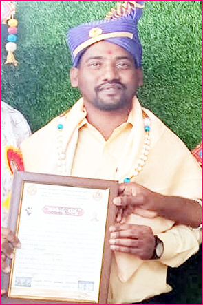 ಬಳಗಾನೂರು : ಸುರೇಶ ದಿದ್ಗಿಗೆ ಸಾಹಿತ್ಯರತ್ನ ಪ್ರಶಸ್ತಿ