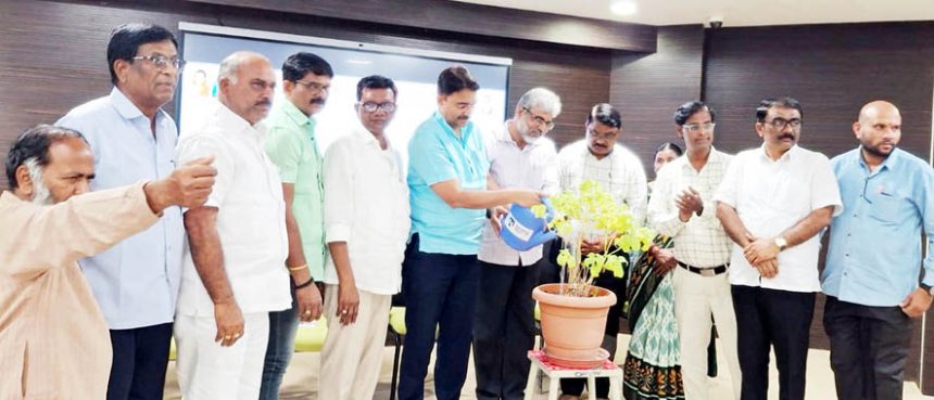 ಸಾರ್ವಜನಿಕ ಶಿಕ್ಷಣ ವ್ಯವಸ್ಥೆ ಉಳಿಸುವುದು ಎಲ್ಲರ ಜವಾಬ್ದಾರಿ – ಕುಮಾರ ನಾಯಕ