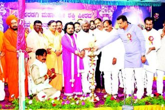 ಮಹಾಲಕ್ಷಿ ್ಮೀ ಶಕ್ತಿ ಪೀಠದ 39ನೇ ಜಾತ್ರಾ ಮಹೋತ್ಸವ ಅದ್ದೂರಿಯಾಗಿ ಜರುಗಿದ ಭವ್ಯ ರಥೋತ್ಸವ