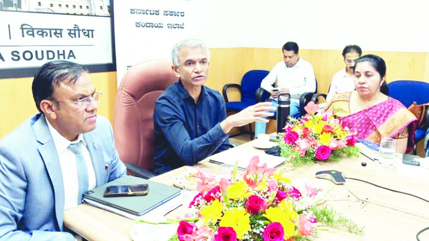 ಮನೆಯಲ್ಲೇ ಕುಳಿತು ಖಾತೆ ಬದಲಾವಣೆ