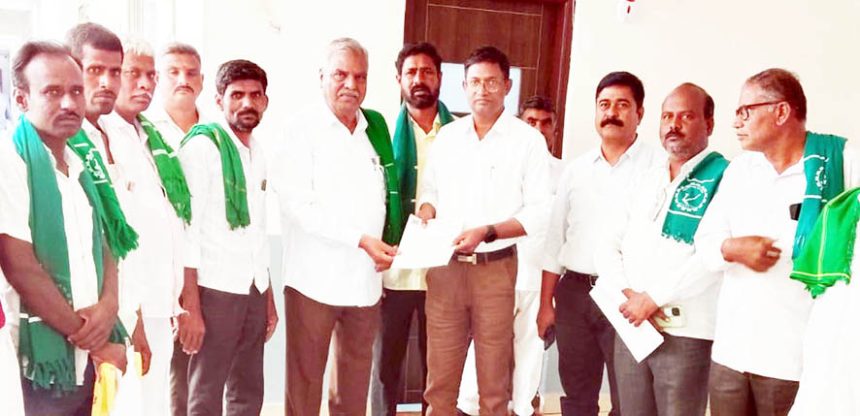 25 ಕ್ವಿಿಂಟಾಲ್ ಜೋಳ ಖರೀದಿಸಿ ಜೋಳ ಸುಳ್ಳು ಜಿಪಿಎಸ್ ತನಿಖೆಗೆ ಆಗ್ರಹ