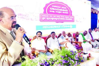 ಸಂವಾದ ಗೋಷ್ಠಿಯಲ್ಲಿ ಕಲಬುರ್ಗಿ ಮಾಹಿತಿ ಆಯೋಗದ ಆಯುಕ್ತ ಬಿ.ವೆಂಕಟಸಿಂಗ್ ಸಲಹೆ ಮಹತ್ವಾಕಾಂಕ್ಷೆ ಜಿಲ್ಲೆಗಳಿಗೆ ತೆಲಂಗಾಣ ಮಾದರಿ ಅನುದಾನ ನೀಡಲಿ