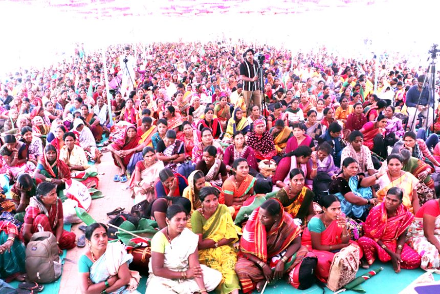 ಮಹಾ ಪಂಚಾಯತ್ : ಕೇಂದ್ರದ ವಿರುದ್ಧ ಮೊಳಗಿದ ಆಕ್ರೋಶ