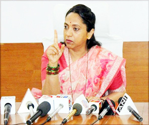 ಮೂರು ತಿಂಗಳಿಗೊಮ್ಮೆ ವಿದ್ಯಾರ್ಥಿನಿಯರ ಆರೋಗ್ಯ ತಪಾಸಣೆ ಕಡ್ಡಾಯ – ನಾಗಲಕ್ಷ್ಮೀ ಚೌಧರಿ