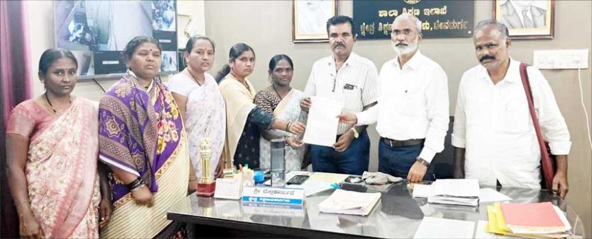 ಬಿಸಿಯೂಟ ನೌಕರರಿಗೆ ಕನಿಷ್ಠ ವೇತನಕ್ಕೆ ಒತ್ತಾಯಿಸಿ ೆ.12 ಕ್ಕೆ ಬಿಸಿಯೂಟ ಬಂದ್