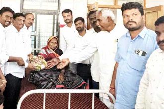 ಡಿಸಿಸಿ ಬ್ಯಾಾಂಕ್ ನಿರ್ದೇಶಕ ಬಸವರಾಜ ಪಾಟೀಲ ಹುಟ್ಟುಹಬ್ಬ ಹಣ್ಣು ಹಂಪಲು ವಿತರಣೆ, ಪೌರ ಕಾರ್ಮಿಕರಿಗೆ ಸನ್ಮಾನ