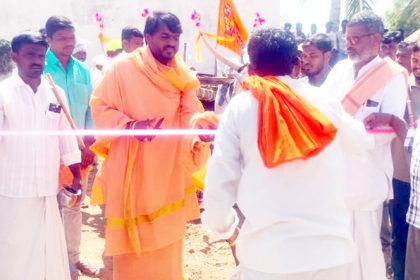 ಗ್ರಾಮೀಣ ಕ್ರೀಡೆಗಳ ಆಯೋಜನೆ ಶ್ಲಾಘನೀಯ – ನವಲಕಲ್ ಶ್ರೀ