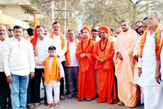 ಮಾನ್ವಿಯಲ್ಲಿ ಹಿಂದೂ ಸಮಾಜೋತ್ಸವ, ಅದ್ದೂರಿ ಶೋಭಾಯಾತ್ರೆ ಮೆರವಣಿಗೆ ಹಿಂದೂ ಧರ್ಮದ ಪರಂಪರೆ ಉಳಿಸಿ, ಬೆಳೆಸಿ – ಕಲ್ಮಠ ಶ್ರೀ