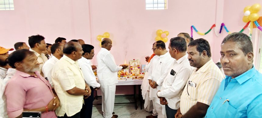 ಗ್ರಂಥಾಲಯ ಕಟ್ಟಡ ಶಾಸಕರಿಂದ ಲೋಕಾರ್ಪಣೆ
