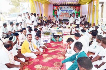 ಬ್ಲಾಕ್ ಕಾಂಗ್ರೆಸ್‌ನಿಂದ ಮನರೇಗಾ ಬಚಾವ್ ಪ್ರತಿಭಟನೆ ಕೇಂದ್ರದಿಂದ ಗಾಂಧಿ ಹೆಸರು ಅಳಿಸುವ ಹುನ್ನಾರ: ಸಿದ್ದನಗೌಡ ತುರುವಿಹಾಳ