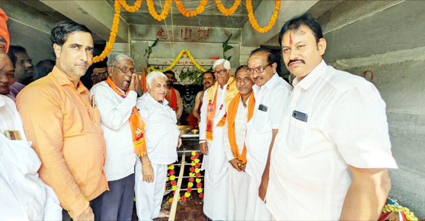 ಶ್ರದ್ಧಾ ಭಕ್ತಿಯಿಂದ ನಡೆದ ಶ್ರೀಪ್ರಸನ್ನ ಆಂಜನೇಯ ಮೂರ್ತಿ ಪ್ರಾಾಣ ಪ್ರತಿಷ್ಠಾಪನೆ